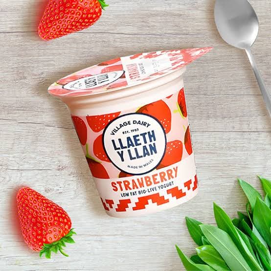 Strawberry yoghurt 